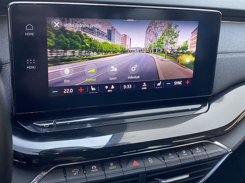 Škoda Octavia (2023) Combi 1.5 TSI M-HEV DSG Style+ - fotka 22 z 39
