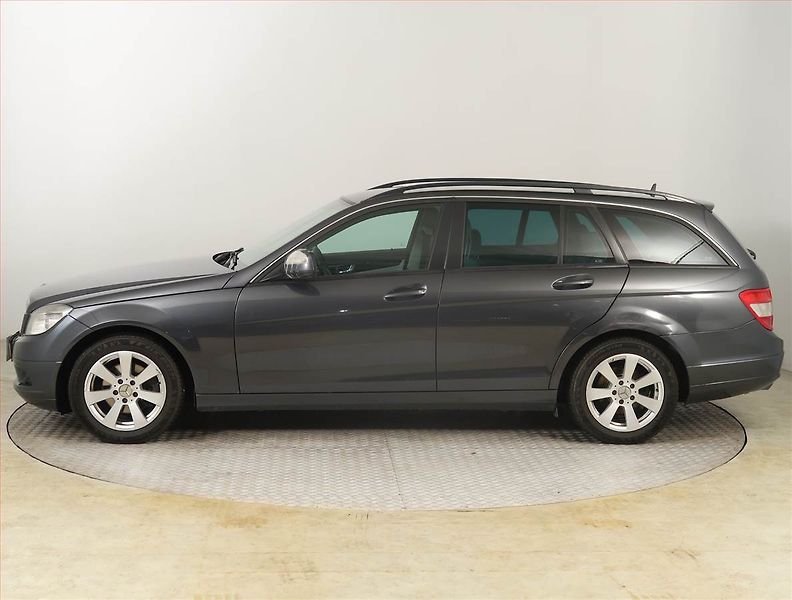 Mercedes-Benz Třídy C (2008) C 200 CDI, po STK, pěkný stav - fotka 3 z 19