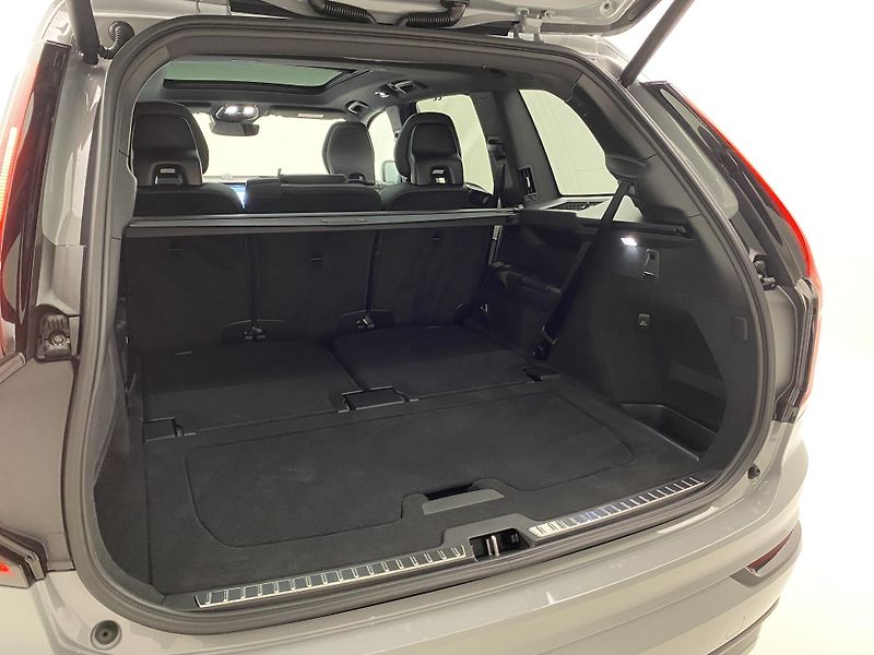 Volvo XC90 (2025) T8 AWD RECHARGE BLACK EDITION  - fotka 5 z 80