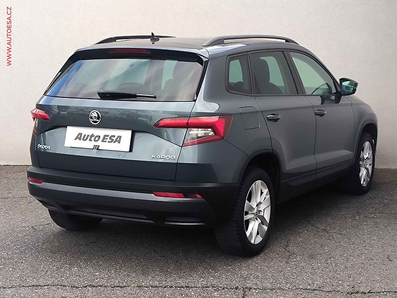 Škoda Karoq (2018) 1.5 TSi, Style, LED, panor - fotka 4 z 24