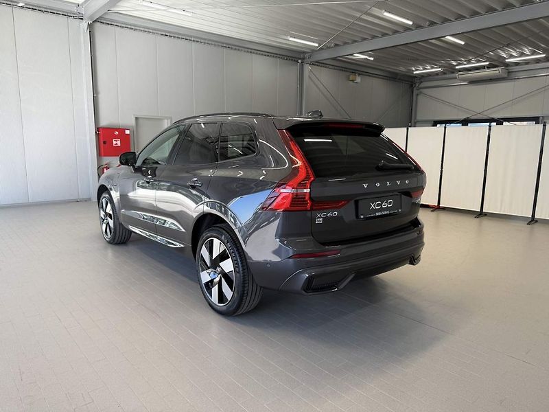 Volvo XC60 (2025) T8 AWD  ULTRA Dark 2025 - fotka 5 z 16