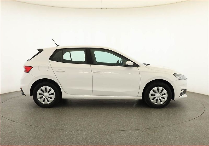 Škoda Fabia (2023) Ambition Plus 1.0, ČR,1.maj - fotka 6 z 16