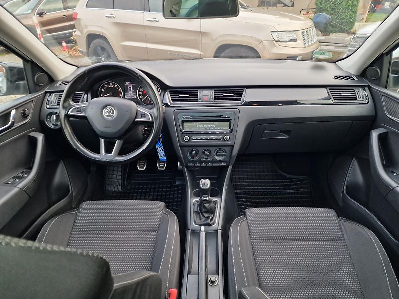 Škoda Rapid 1,2TSI 77KW STYLE+ PANORAMA - fotka 12 z 19