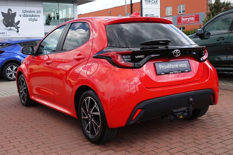 Toyota Yaris ZLEVNĚNO 1.5 TNGA 6 MT Comfort - fotka 6 z 25
