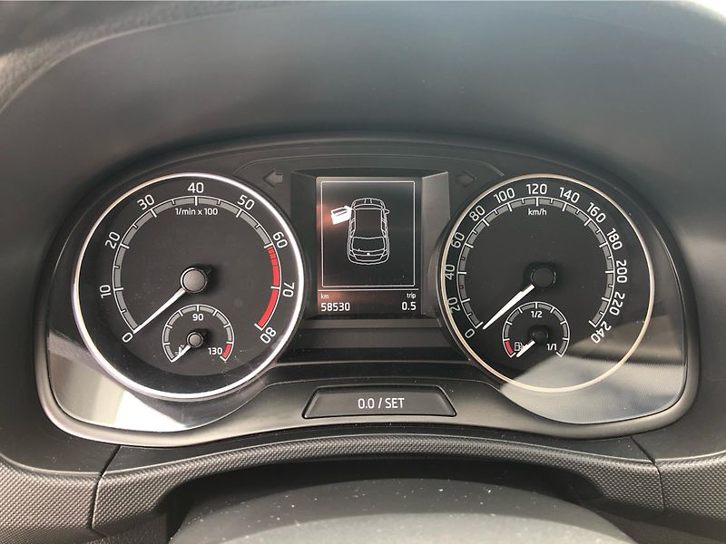 Škoda Fabia III Ambition 1.0 MPI /44kW - fotka 18 z 28