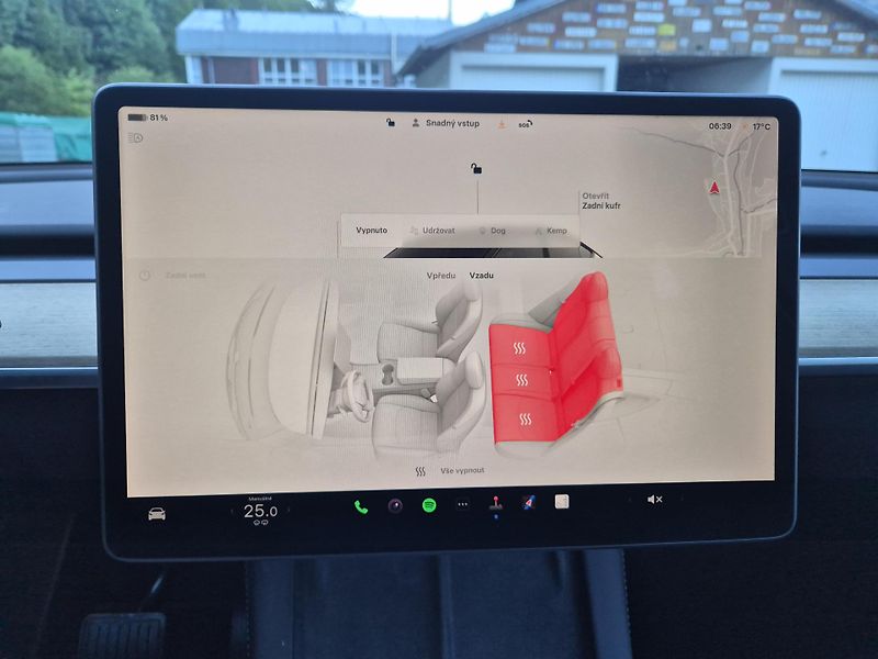 Tesla Model Y RWD 220kw 19ALU SOH 95% - fotka 33 z 49