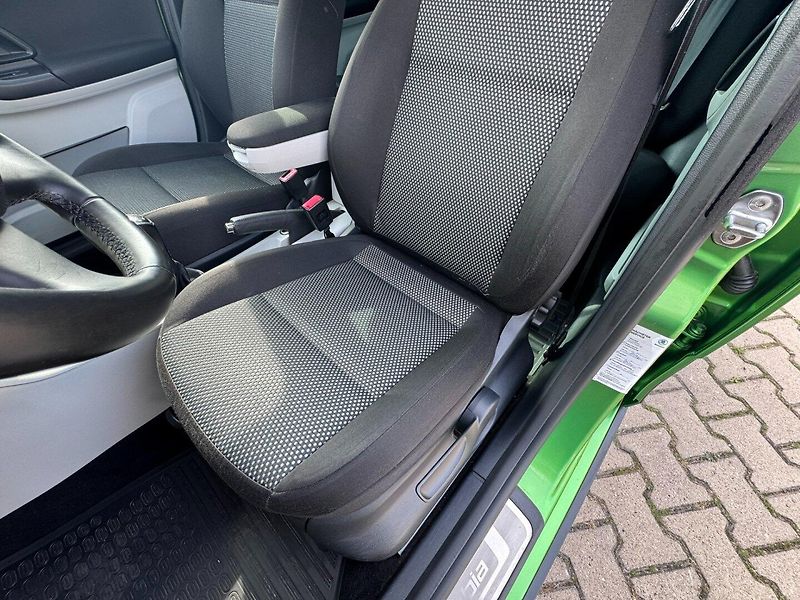 Škoda Fabia (2012) SCOUT 1,2 TSI 63 KW 2. MAJ - fotka 20 z 50