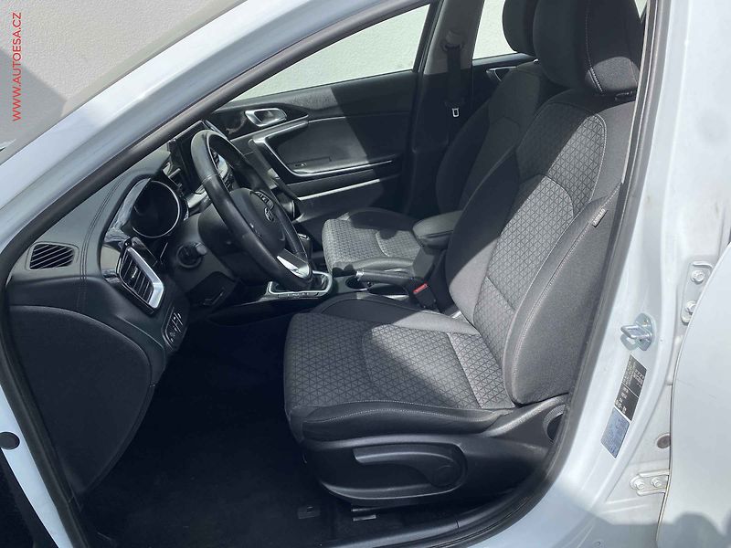 Kia Ceed (2019) 1.4 T-GDi, Vision, navi - fotka 9 z 19