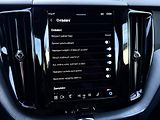 Volvo XC60 B5 AWD PLUS DARK // REZERVACE - náhled 37