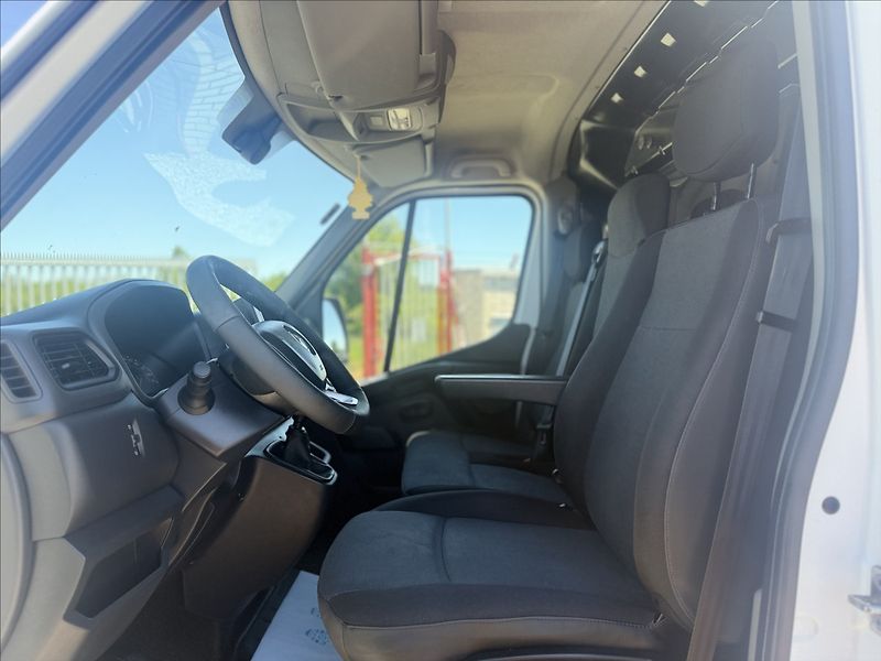 Renault Master 2,3 DCI MAXI L3H3 100kW DPH - fotka 9 z 32