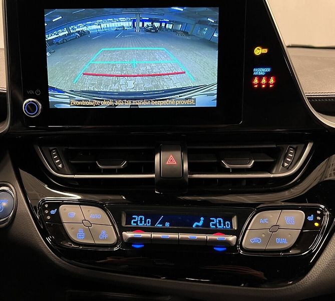 Toyota C-HR 2.0 STYLE - fotka 6 z 18