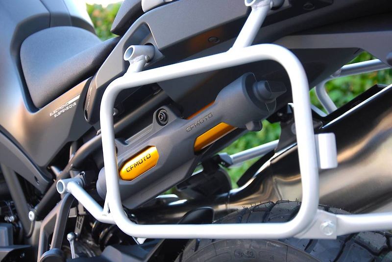 CFMOTO 800 MT (2026) 800MT - ES Explore WHITE - fotka 19 z 25