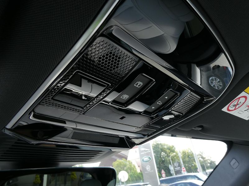 Land Rover Range Rover Sport (2026) 3,0 Dynamic SE D250 - fotka 29 z 34