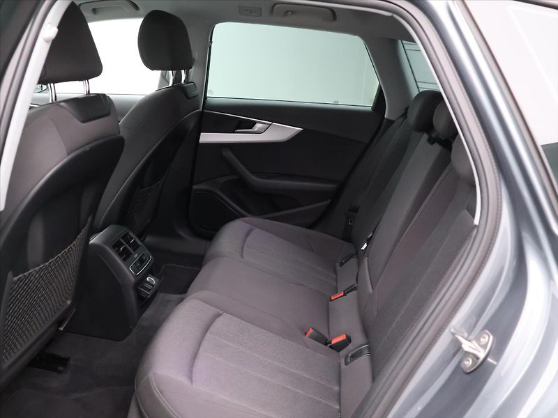 Audi A4 Avant 2,0 TDI 110kW Stronic LE - fotka 15 z 40