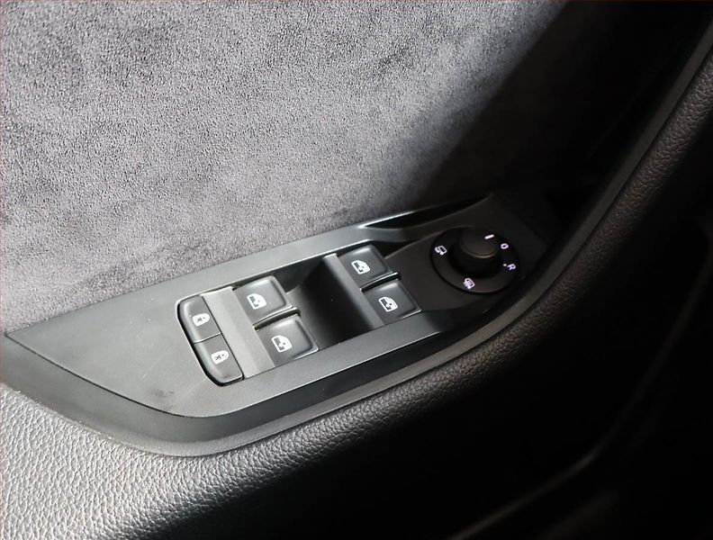 Škoda Superb (2018) Sportline 2.0 TDI, 4X4 - fotka 25 z 31