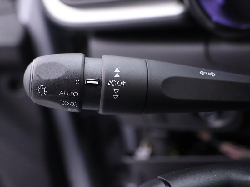 Citroën C3 1,2 PT FEEL Navi DPH 1.Maj. - fotka 19 z 32