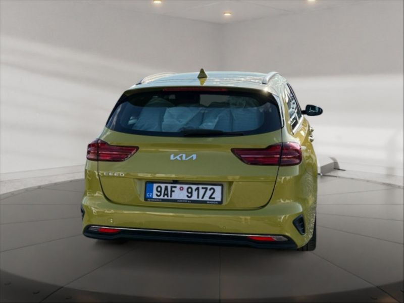 Kia Ceed 1,5 T-GDI 118 Spin - fotka 3 z 10