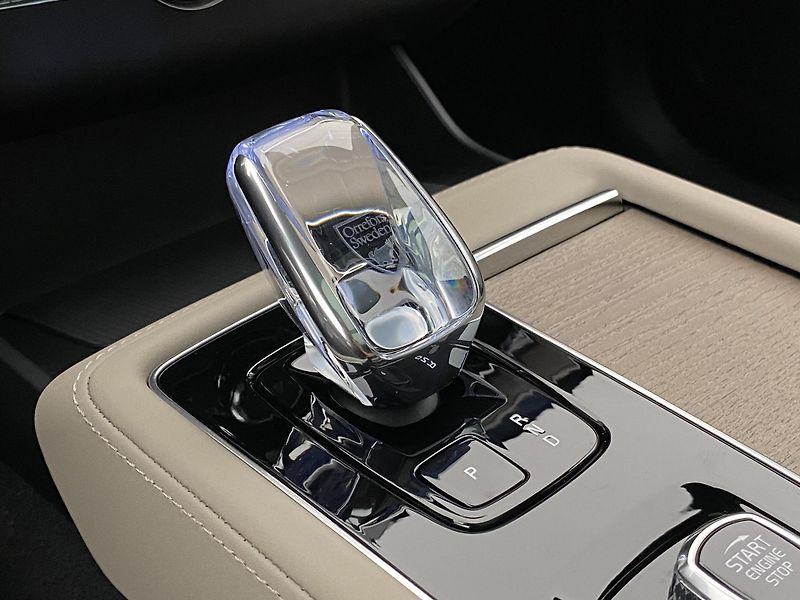 Volvo XC90 (2026) T8 AWD Plug-in BRIGHT ULTRA - fotka 40 z 75