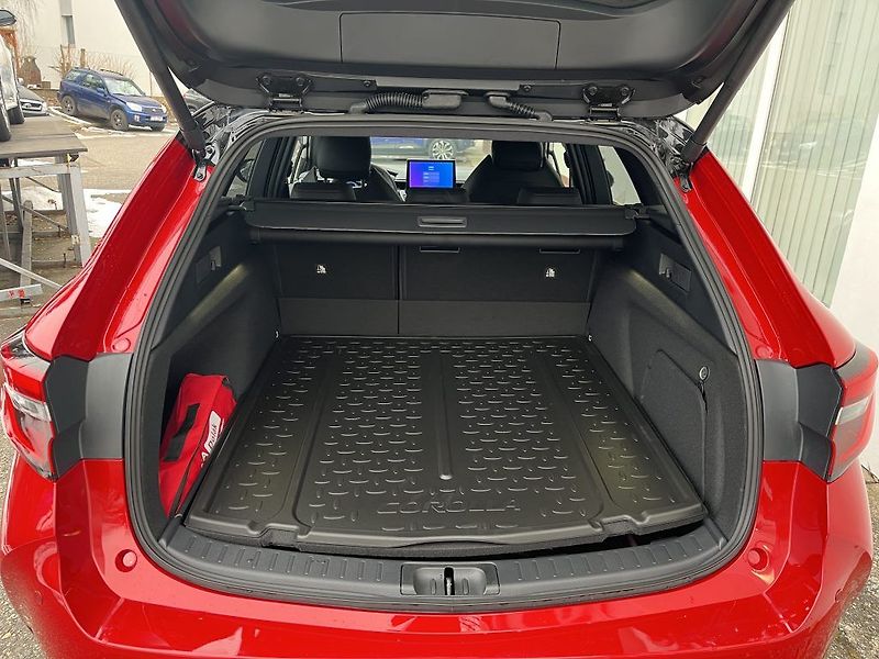 Toyota Corolla 2.0 hybrid GR SPORT - fotka 7 z 28