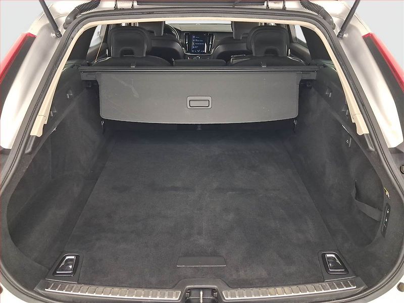 Volvo V90 (2019) Cross Country - fotka 14 z 23