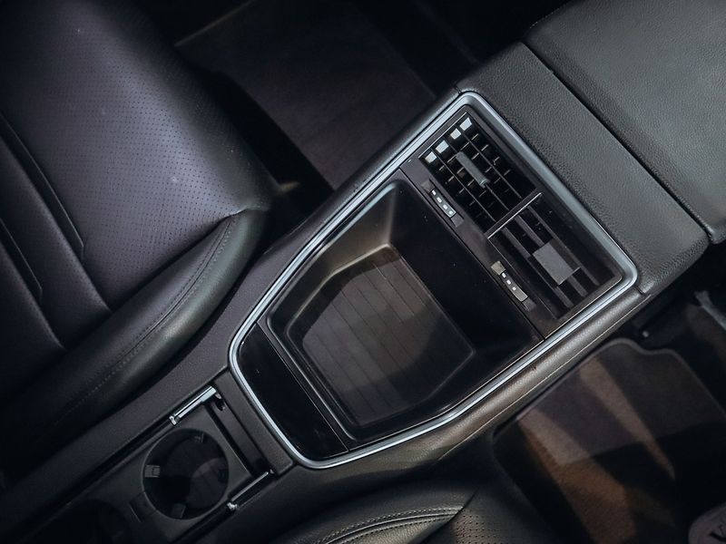 Porsche Panamera 4S Diesel 310 kW - fotka 34 z 38