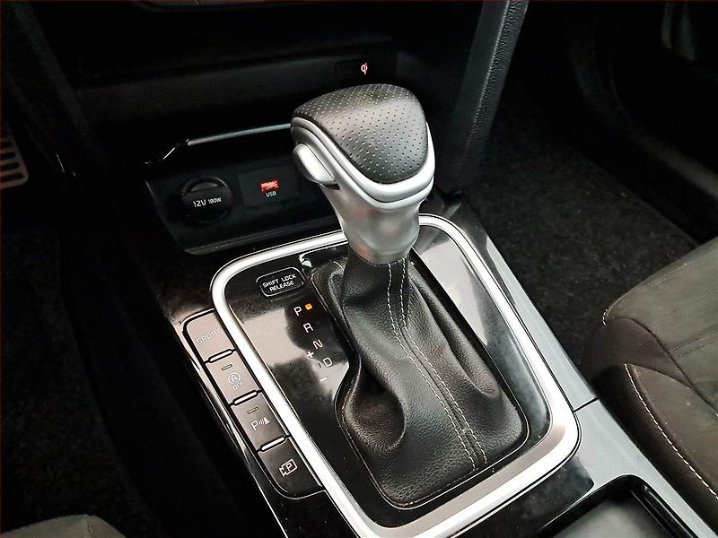 Kia Ceed (2023) GT Line 1.5 T-GDI - fotka 18 z 18