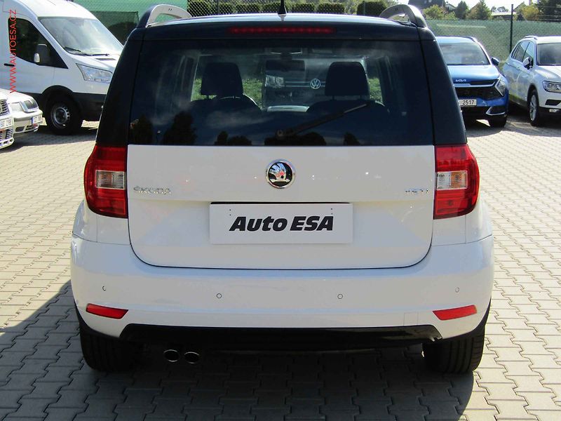 Škoda Yeti (2015) 1.4 TSI, ČR, Bixen, AC, TZ - fotka 5 z 15