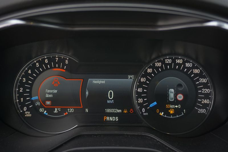 Ford Mondeo (2016) 1.5i 118 kW ECOBOOST AUTOMAT - fotka 15 z 22