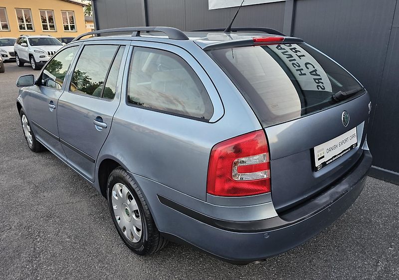 Škoda Octavia 1.6 85kW,KLIMA,TEMPOMAT,2xKOLA - fotka 13 z 37