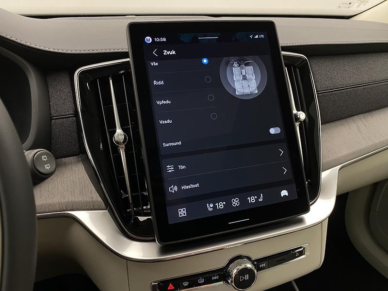 Volvo XC90 (2026) T8 AWD RECHARGE DARK ULTRA - fotka 66 z 79