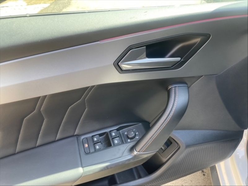 Cupra Leon 2,0 TSI VZ 228 4WD AT - fotka 11 z 11