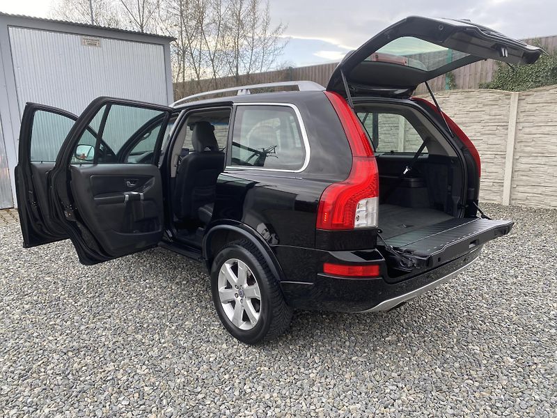 Volvo XC90 2.5TDi D5 200PS 7M 196000KM 1A - fotka 138 z 161