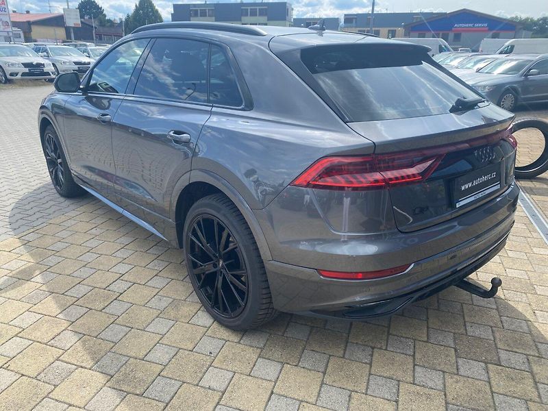 Audi Q8 (2019) 50 3.0 TDi 210kW Quattro Sline - fotka 5 z 35