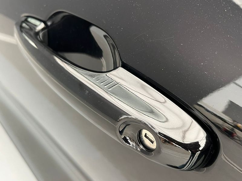 Ford Kuga 2.5 Duratec HEV TITANIUM - fotka 44 z 51
