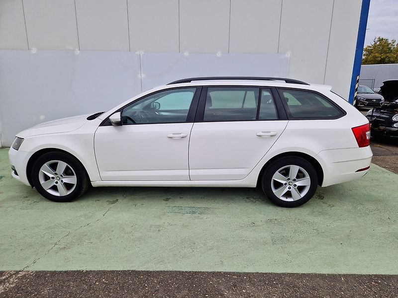 Škoda Octavia 1.6 TDI - fotka 6 z 34