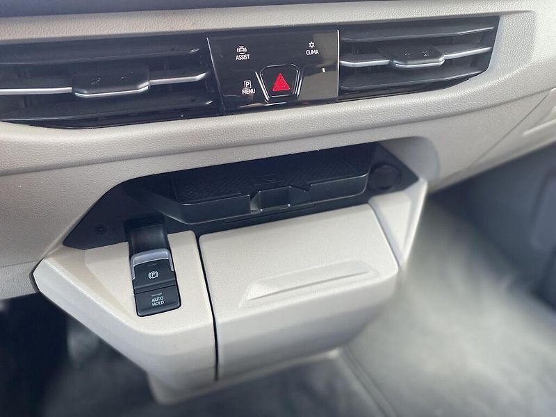 Volkswagen Multivan 2,0 TDI 110 kW Life - fotka 14 z 25