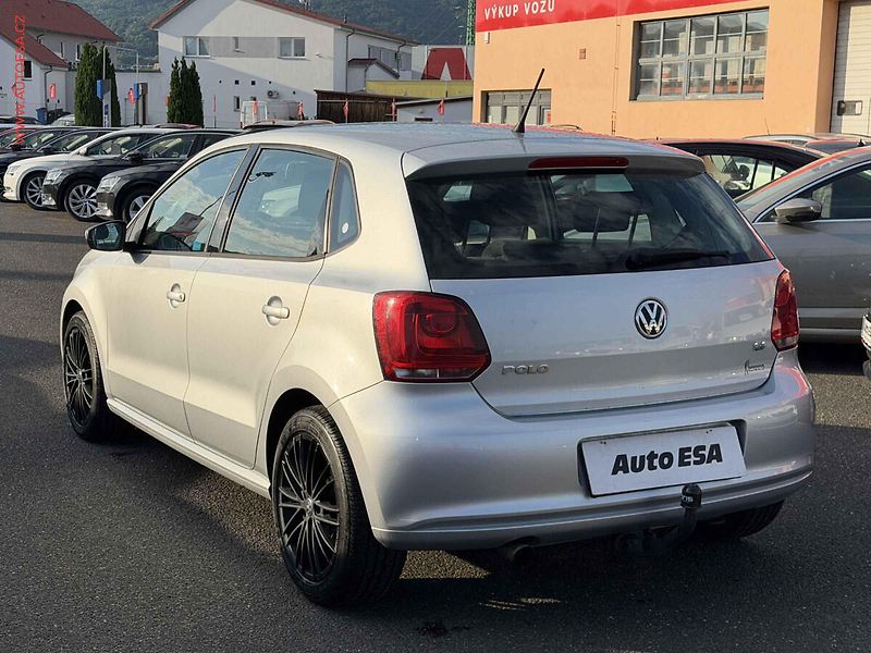 Volkswagen Polo (2009) 1.4, ČR, AC - fotka 6 z 15