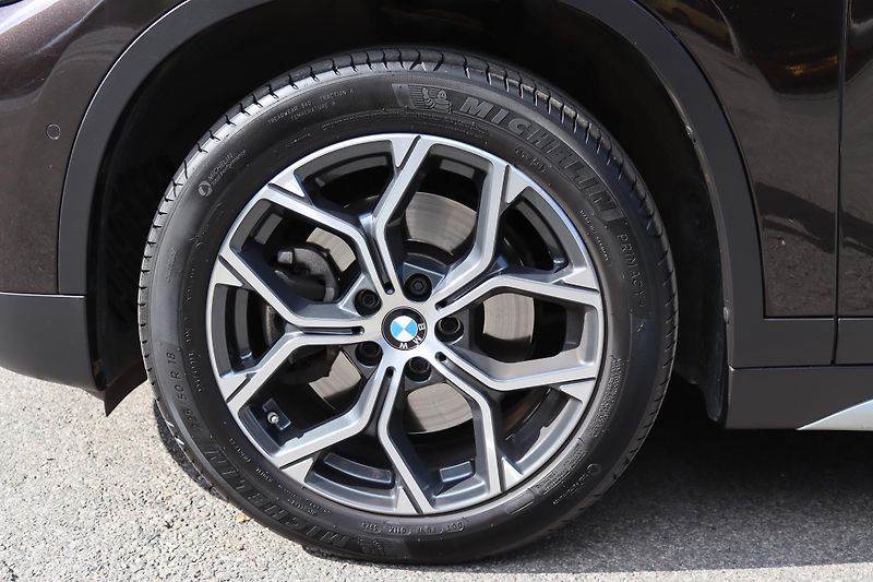 BMW X1 XDRIVE 25i F48 170kW - fotka 18 z 50