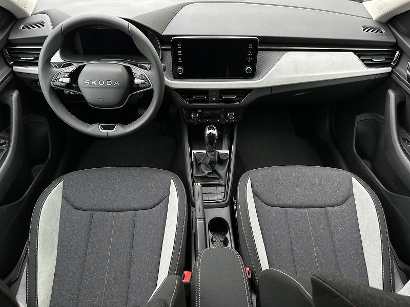 Škoda Kamiq 1.5TSi DSG 150PS LED V.Cockpit - fotka 31 z 35
