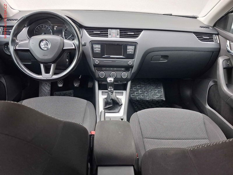 Škoda Octavia (2017) 1.6 TDi, 1.maj,ČR, Ambition - fotka 8 z 16
