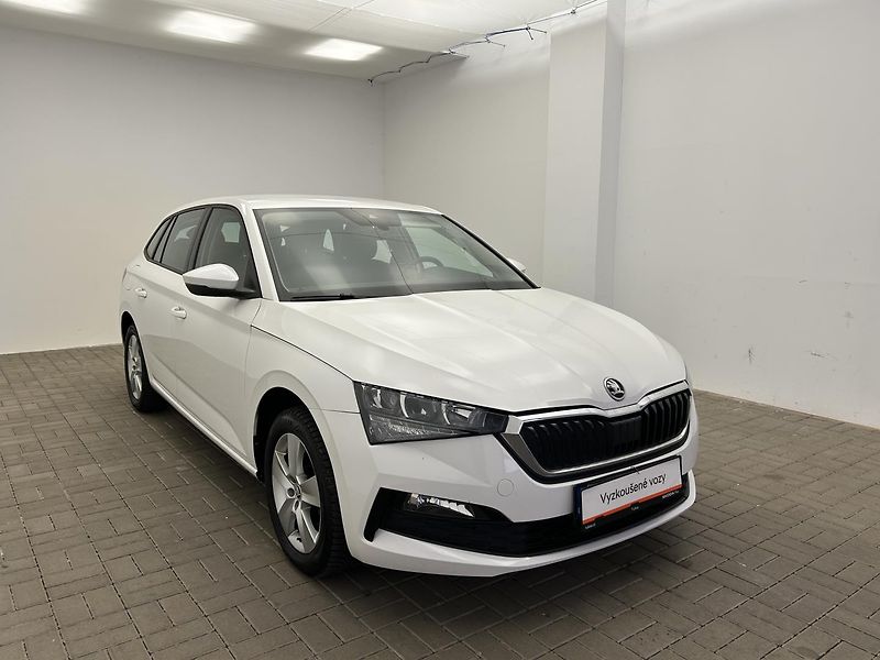 Škoda Scala 1.0 TSI Ambition - fotka 21 z 22