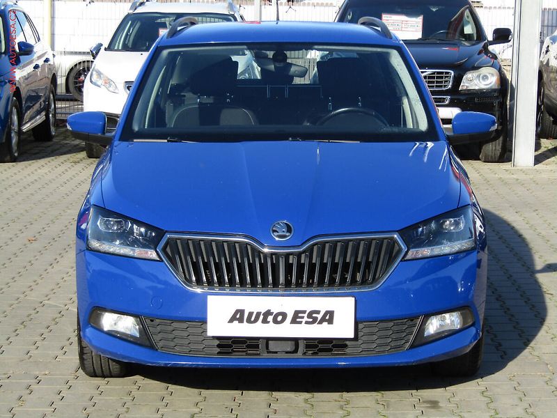 Škoda Fabia (2021) 1.0 TSi, 2.maj,ČR, Style - fotka 2 z 20