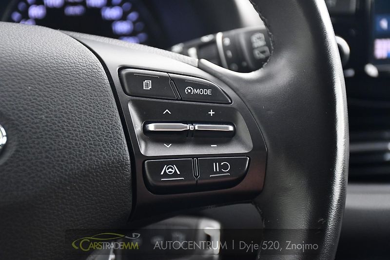 Hyundai i30 1.6CRDi SMART KAMERA CARPLAY - fotka 29 z 50
