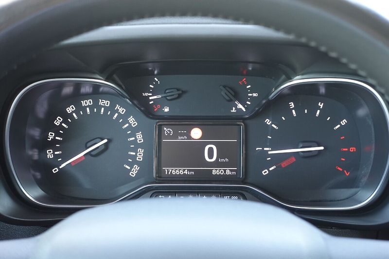 Toyota ProAce City Verso 1.5 D4-D 130 6 MT Long 5D  Fam - fotka 24 z 31