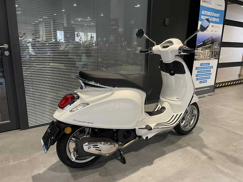 Vespa (2026) Primavera 125 EU5+ - fotka 3 z 9