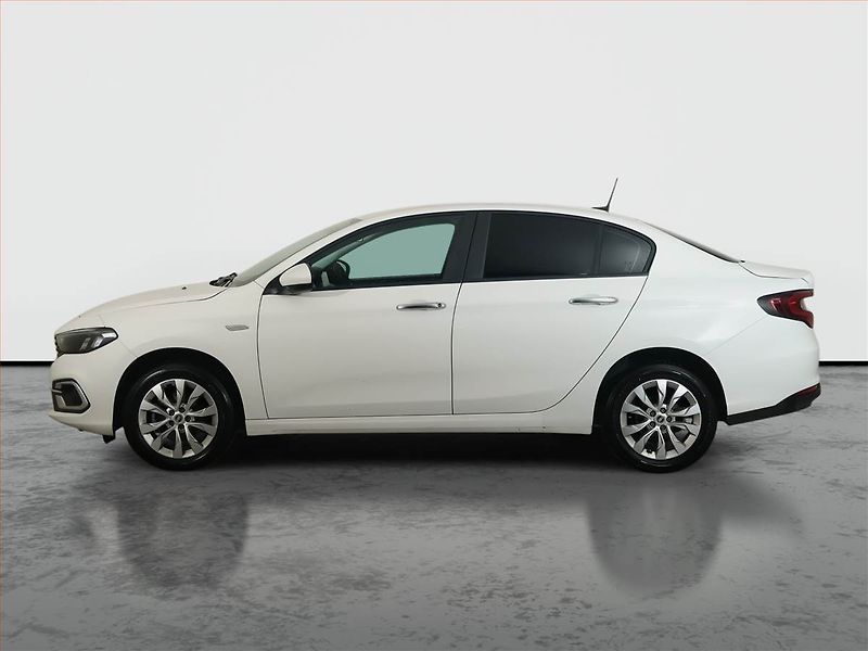 Fiat Tipo (2025) 1.6 MultiJet, ČR,1.maj - fotka 3 z 14