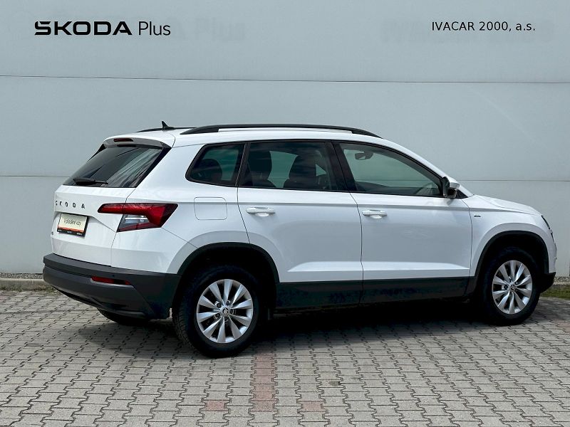 Škoda Karoq (2021) 1.5 TSI 110 kW DSG - fotka 2 z 24