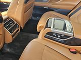 BMW Řada 7 (2016) 740Ld xDrive - náhled 18