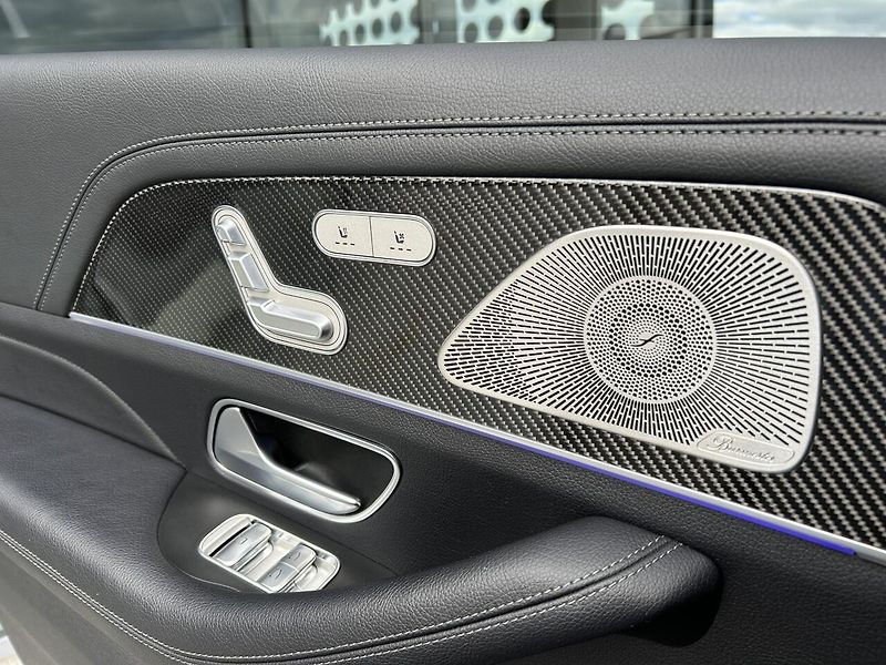 Mercedes-Benz GLS 400d 4MATIC AMG AIRMATIC - fotka 27 z 31