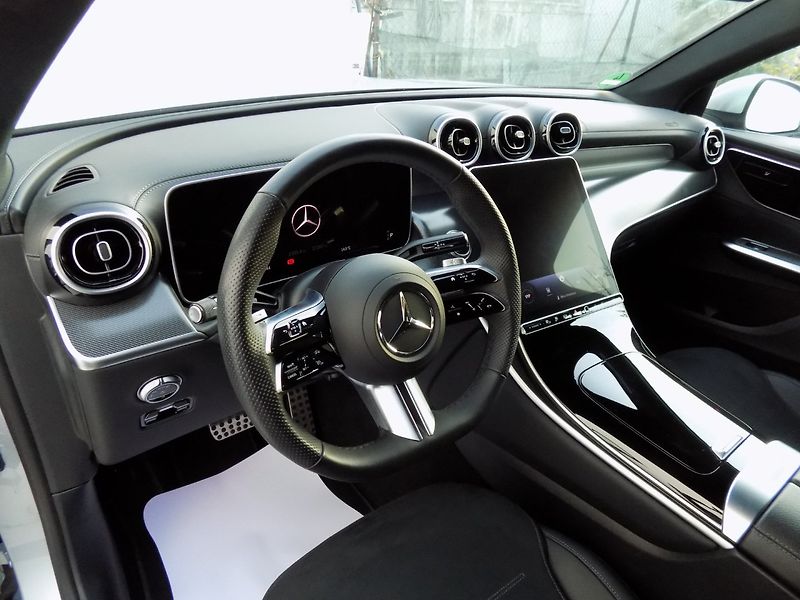Mercedes-Benz GLC (2024) 300e/AMG/4Matic/DPH/LED/ - fotka 14 z 50